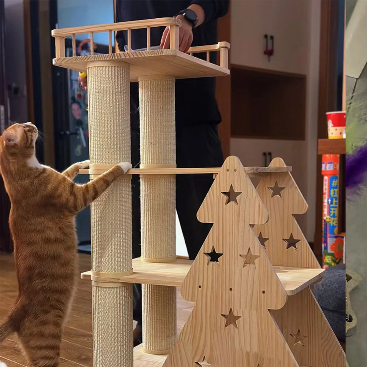 Ansamblu de catarat pentru pisici tip piramida, din MDF, 59 cm