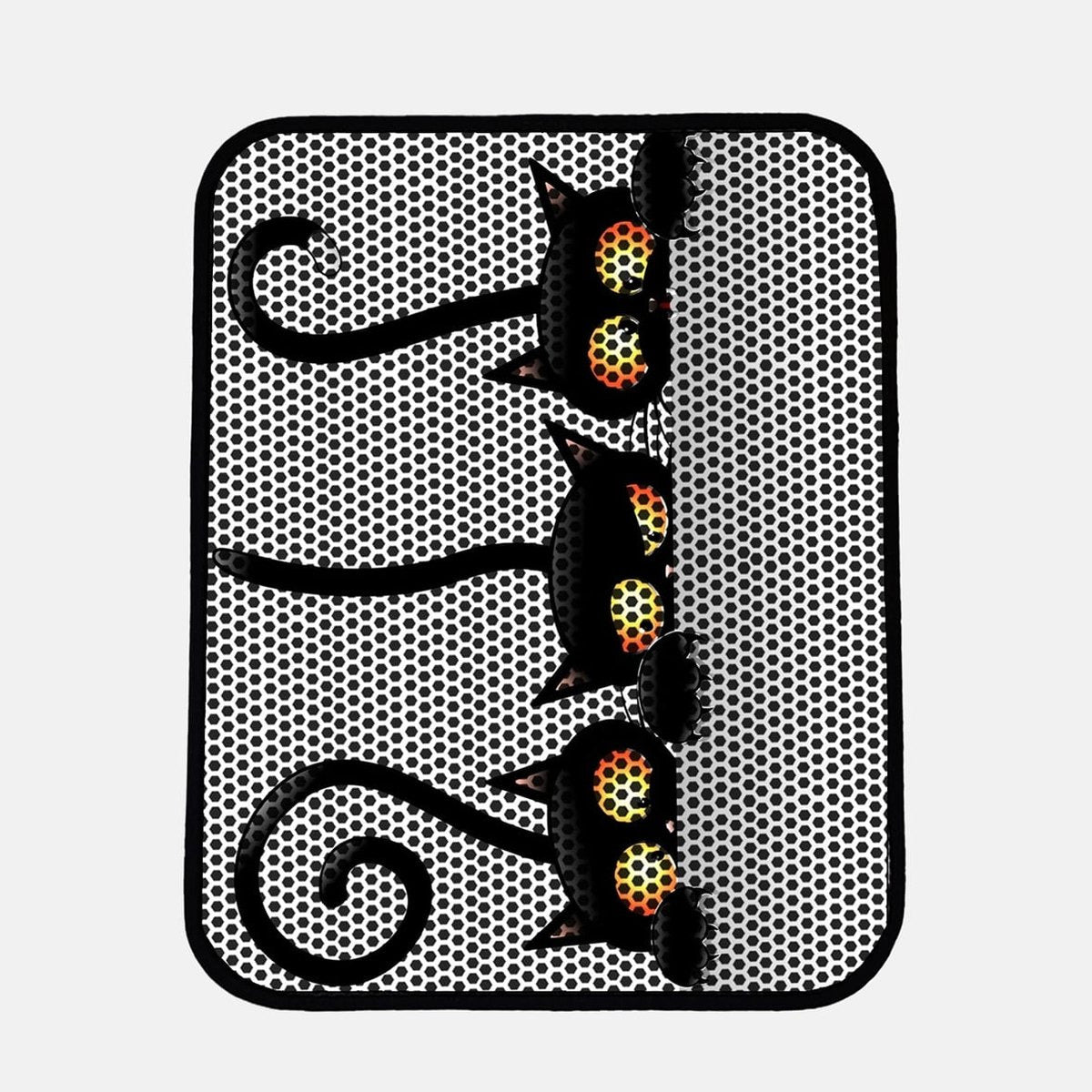 Covoras pentru litiera negru, cu siluete de pisici si suprafata perforata